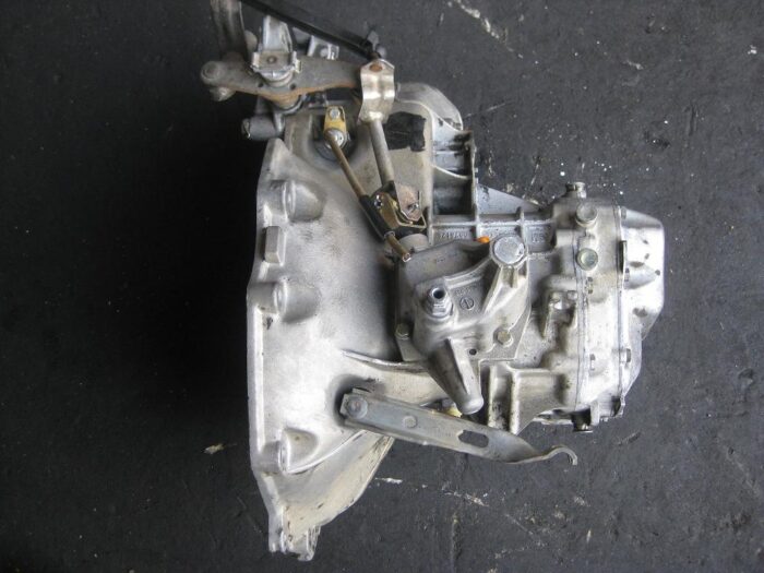 OPEL C16SE 1.6 CORSA MG